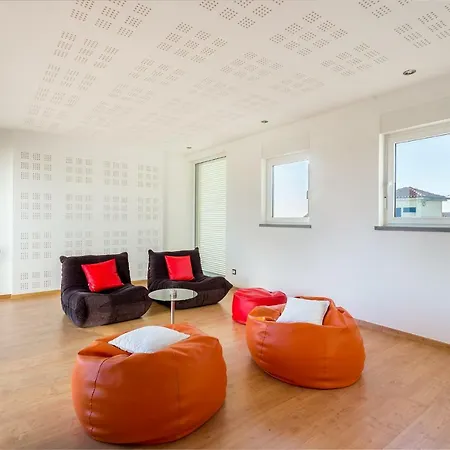 Semesterbostad Whome | Praia Azul Beach House