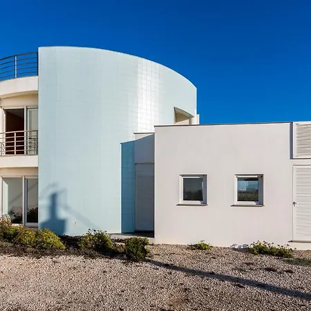 Whome | Praia Azul Beach House Semesterbostad Silveira (Lisbon)